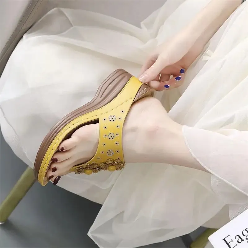 Fashion Thick Soled Beach Slippers Non-Slip Wedges Heel Metal