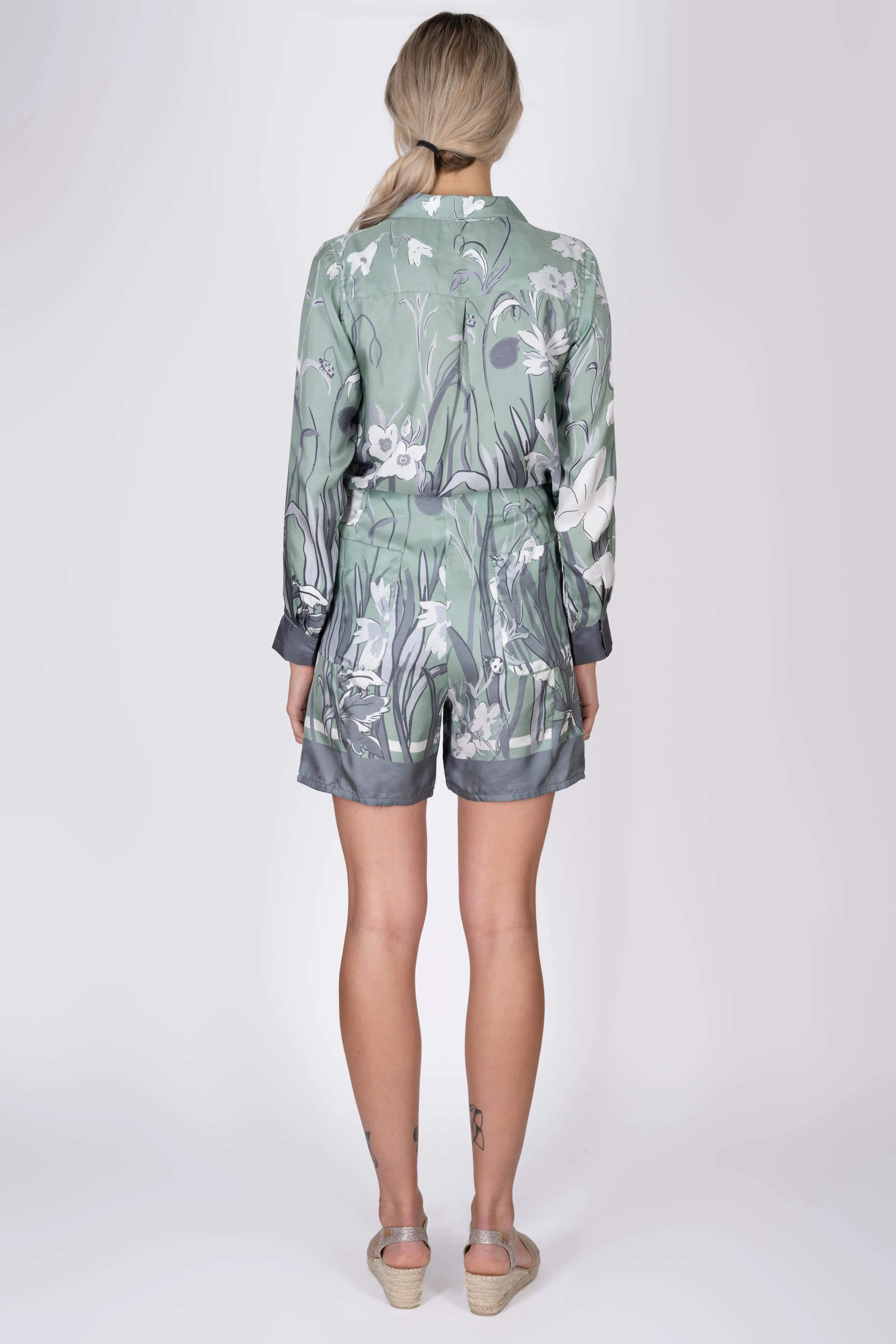 Silk Twill Miss Shorts in Garden-basil Print