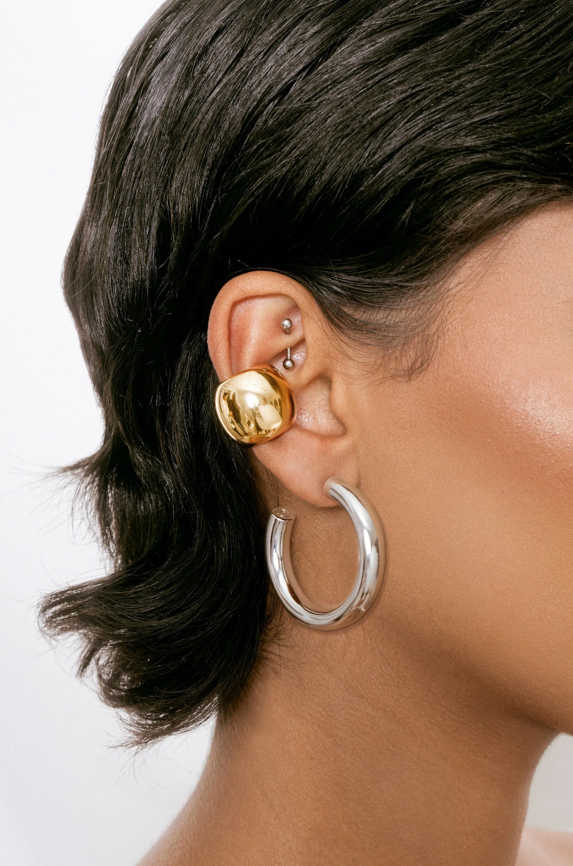 Thick Medium Hoops (1.5