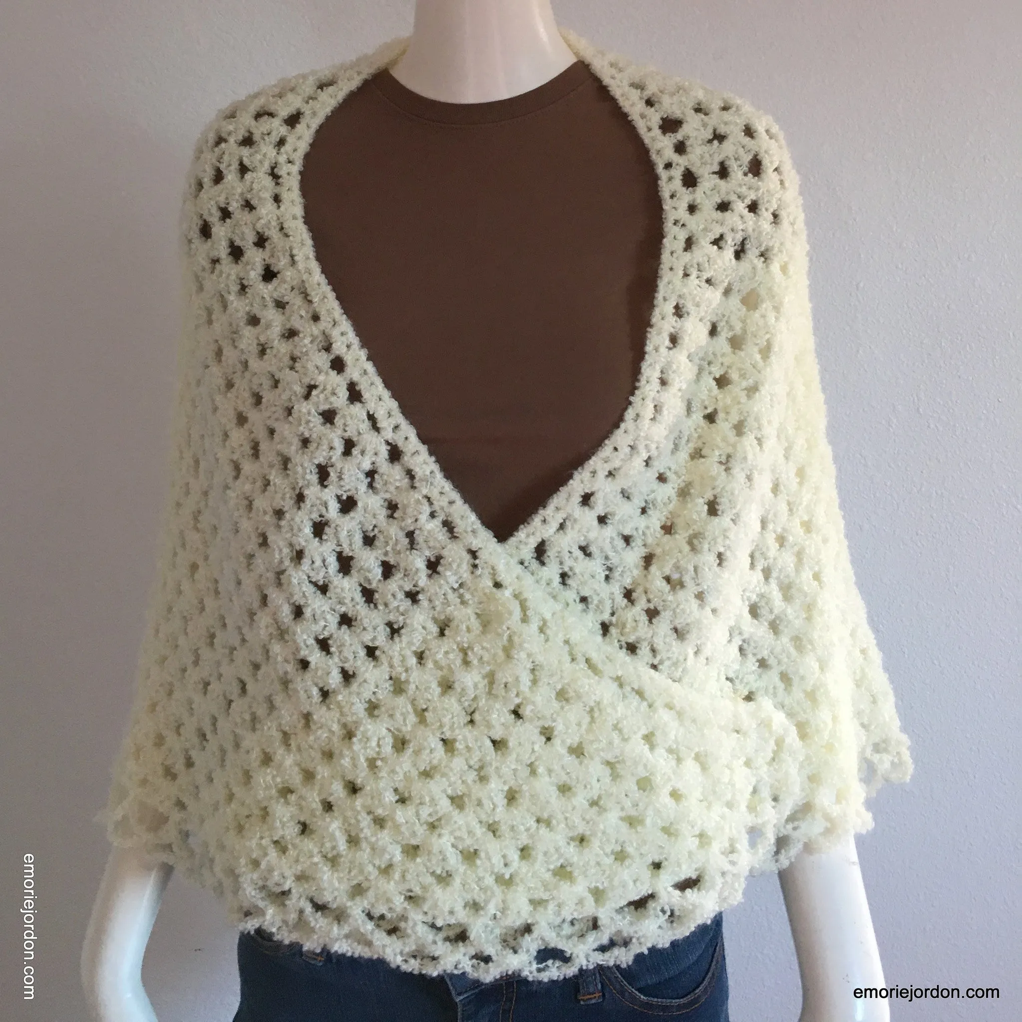 Vintage: Fuzzy Crochet Wrap